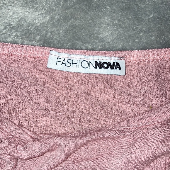 FASHION NOVA “New And True Ruched Top” 😍 - Picture 3 of 3